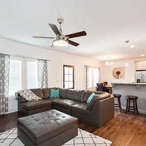 Dandelion Manor , Nashville United States
