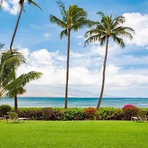 Maui Oceanfront Haven: Beachside Retreat With Turtle & Whale Watching , Wailuku United States