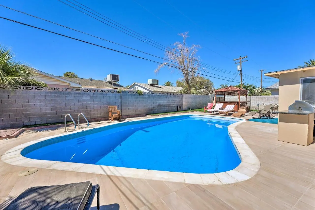 Holiday home Las Vegas Getaway With Patio About 3 Mi To Strip! United States
