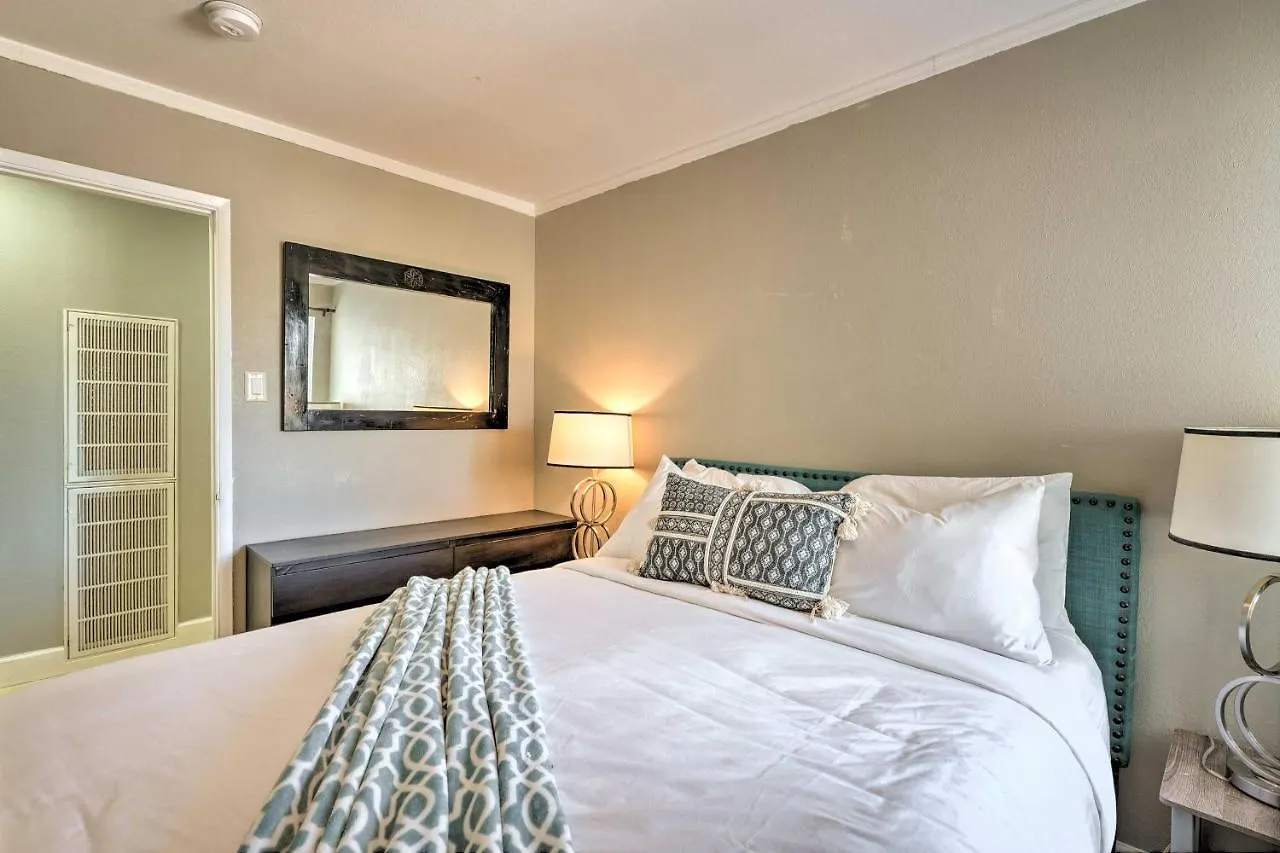Las Vegas Getaway With Patio About 3 Mi To Strip! United States
