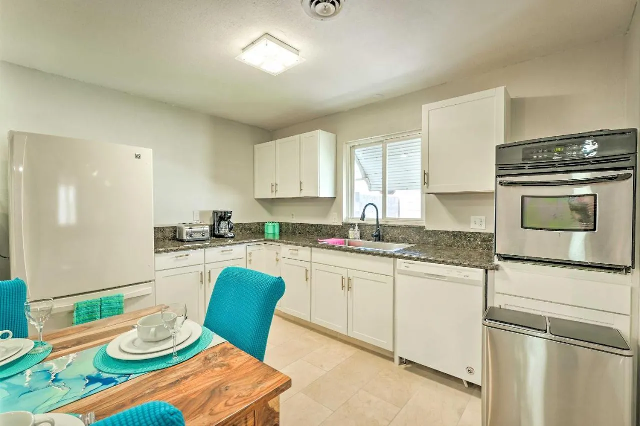 Holiday home Las Vegas Getaway With Patio About 3 Mi To Strip!